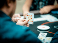 Phương pháp giúp người chơi game Poker dễ thắng nhất