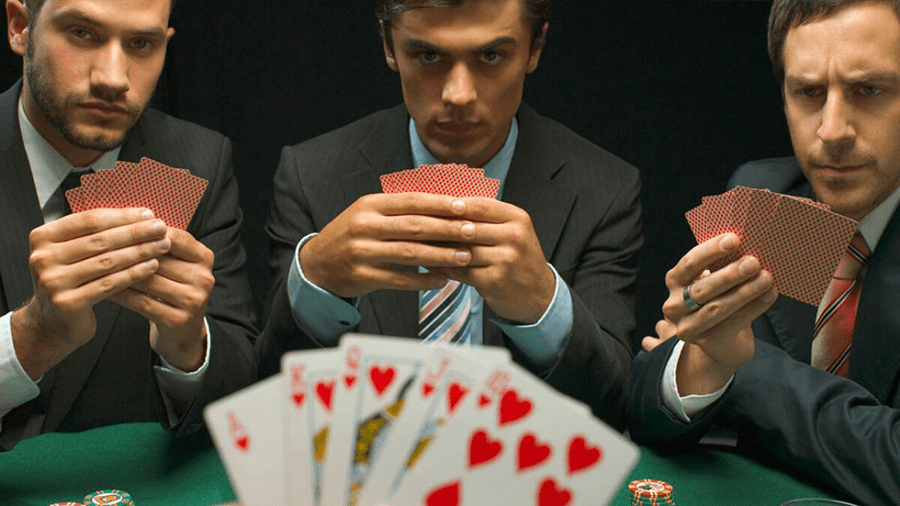 Tìm hiểu về trò chơi kiếm tiền, giải trí hàng đầu hiện nay – Poker