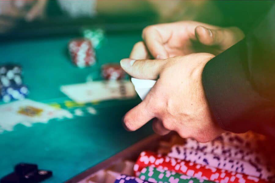 Bí quyết chơi Poker chỉ với 8 bước đơn giản